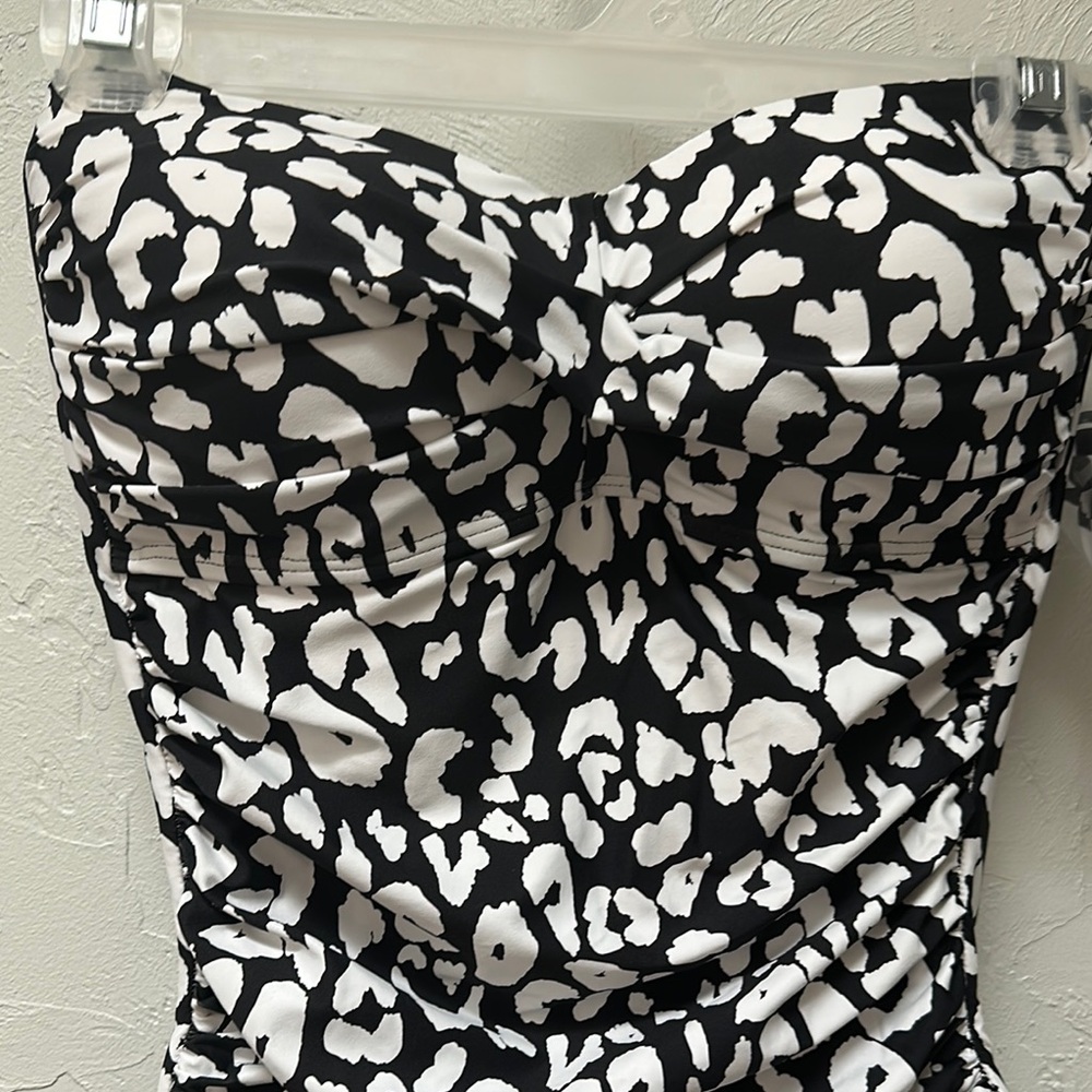 Anne Cole Black and White Floral One Piece Swimsuit - Picture 4 of 4